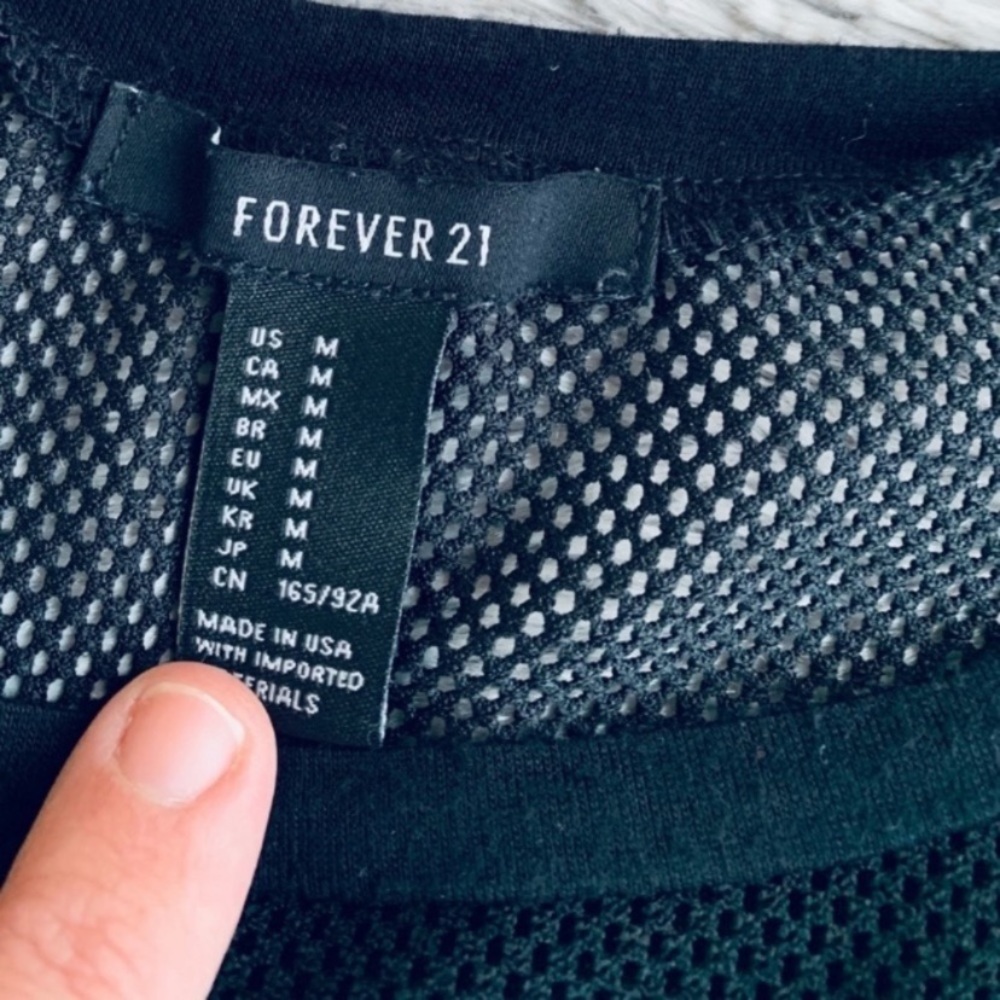 ❤️SOLD❤️Forever 21 Black Short Sleeve Mesh Shirt - Picture 8 of 8